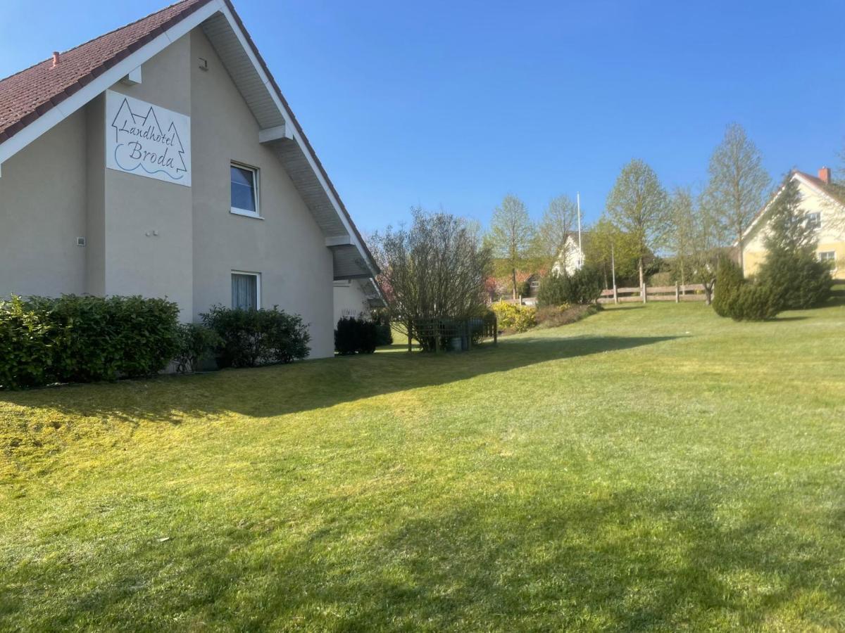 Landhotel Broda Neubrandenburg Exterior photo